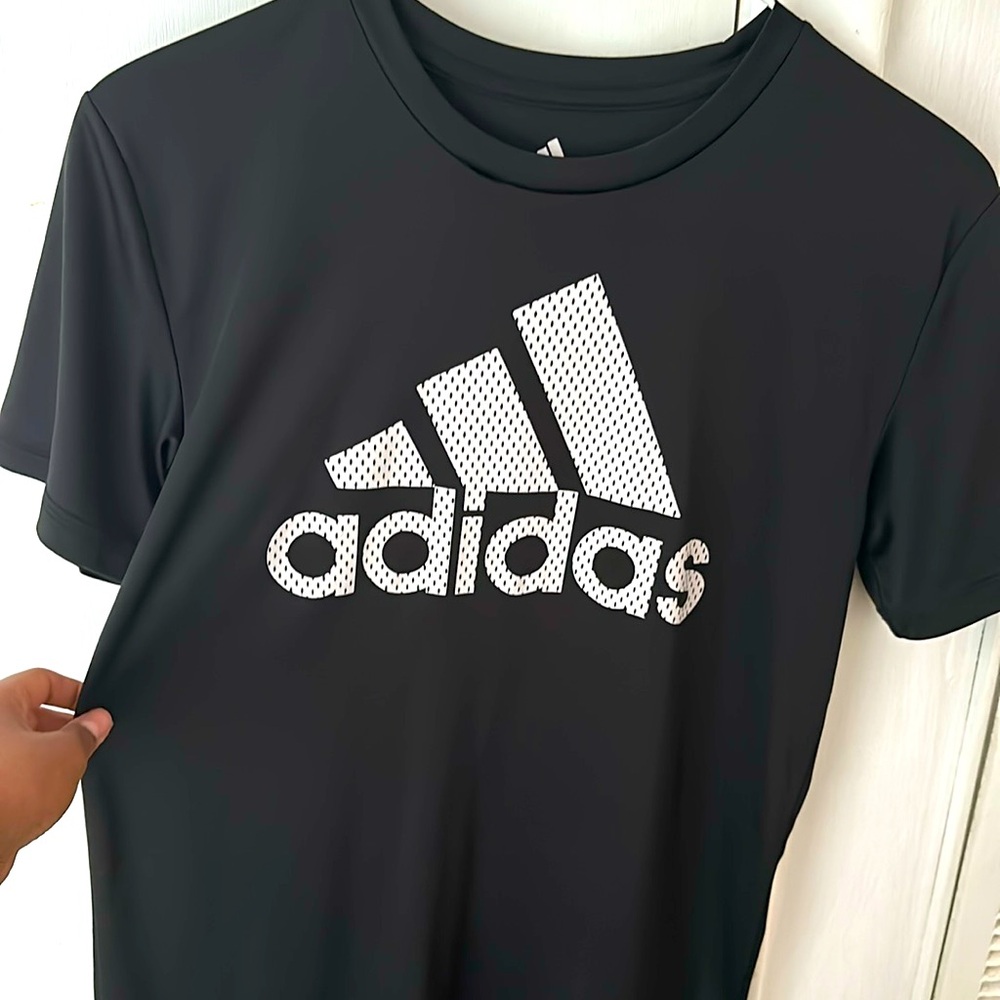 Adidas shirt size 14/16